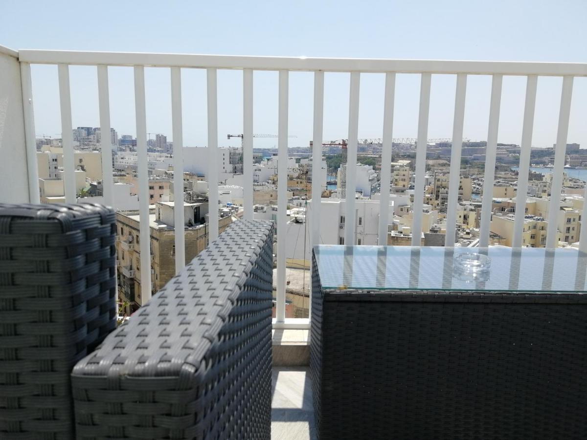 Wonderful Apartments With Shared Jacuzzi And Panorama Rooftop Gzira Esterno foto