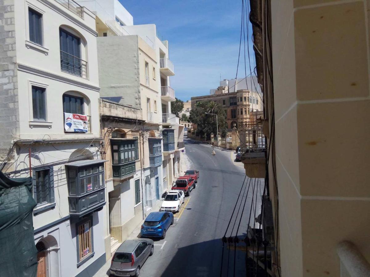 Wonderful Apartments With Shared Jacuzzi And Panorama Rooftop Gzira Esterno foto