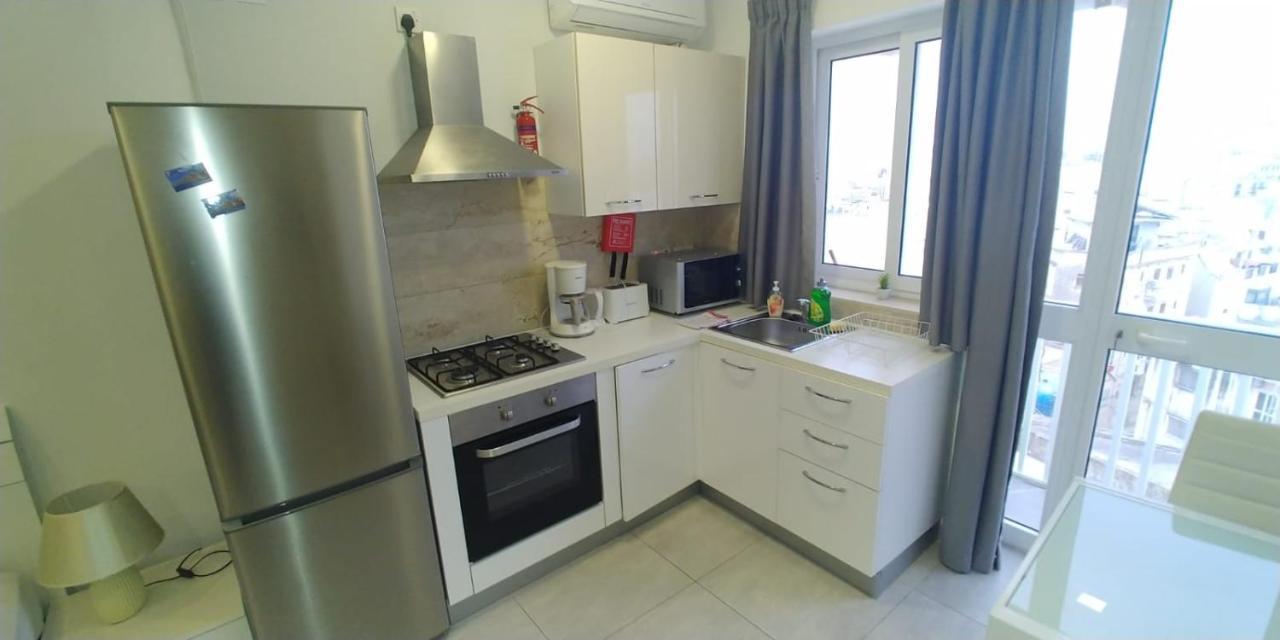Wonderful Apartments With Shared Jacuzzi And Panorama Rooftop Gzira Esterno foto