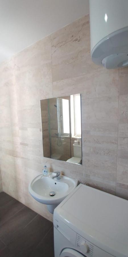 Wonderful Apartments With Shared Jacuzzi And Panorama Rooftop Gzira Esterno foto
