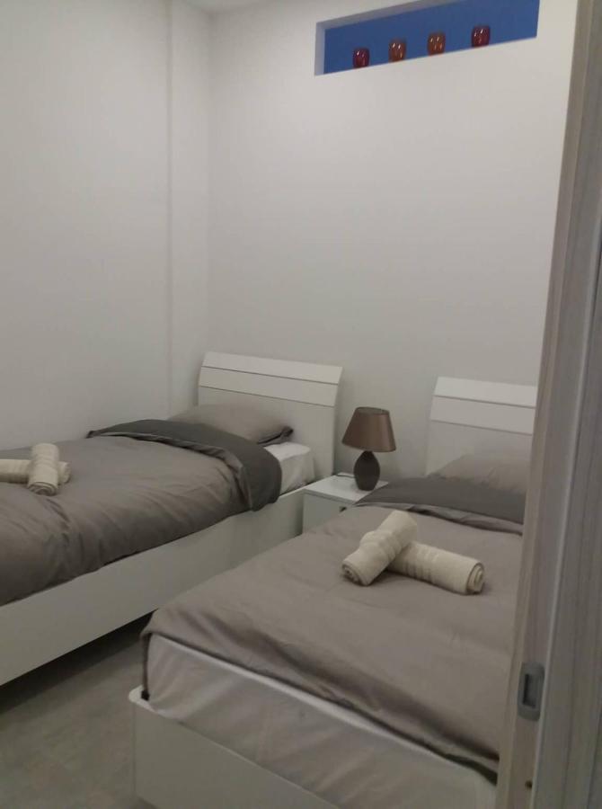 Wonderful Apartments With Shared Jacuzzi And Panorama Rooftop Gzira Esterno foto