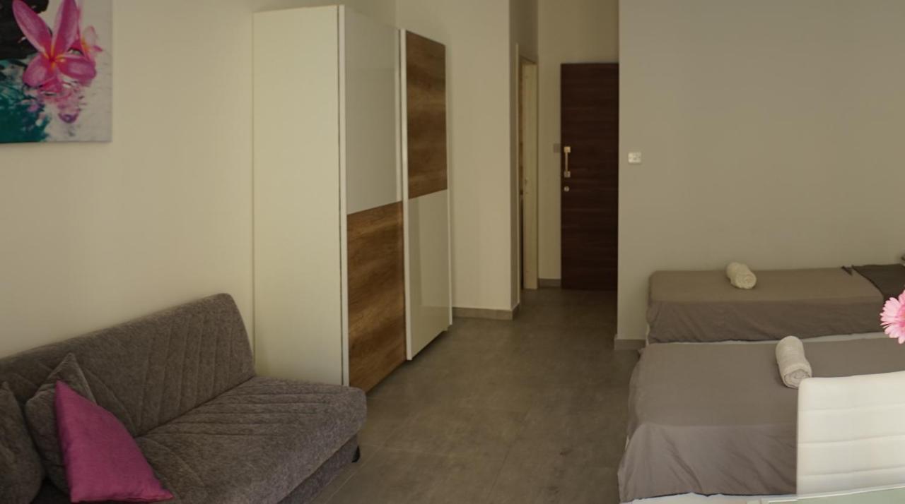 Wonderful Apartments With Shared Jacuzzi And Panorama Rooftop Gzira Esterno foto