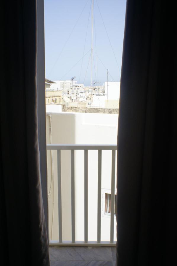 Wonderful Apartments With Shared Jacuzzi And Panorama Rooftop Gzira Esterno foto