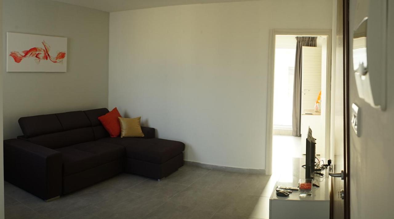 Wonderful Apartments With Shared Jacuzzi And Panorama Rooftop Gzira Esterno foto